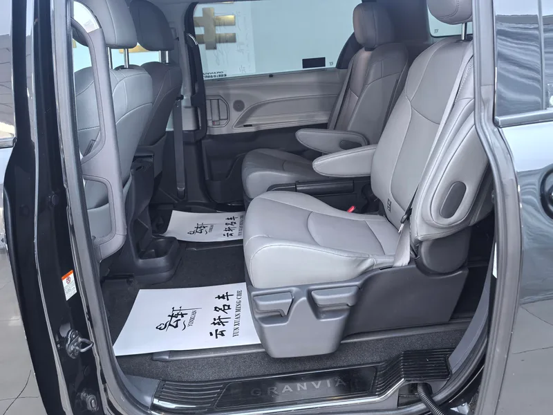 Toyota Granvia 2024 Intelligent electric hybrid double engine 2.5L 2WD Comfort Version interior photo 9 Toyota Granvia 2024 Intelligent electric hybrid double engine 2.5L 2WD Comfort Version interior photo 9