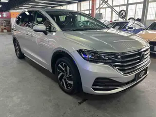 Volkswagen Viloran 2020 330TSI Edición de lujo exterior foto 3 Volkswagen Viloran 2020 330TSI Edición de lujo exterior foto 3