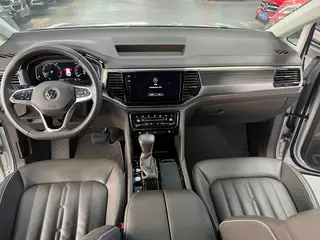 Volkswagen Viloran 2020 330TSI Edición de lujo interior foto 15 Volkswagen Viloran 2020 330TSI Edición de lujo interior foto 15