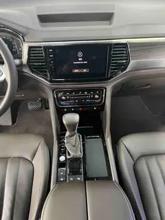 Volkswagen Viloran 2020 330TSI Edición de lujo interior foto 16 Volkswagen Viloran 2020 330TSI Edición de lujo interior foto 16