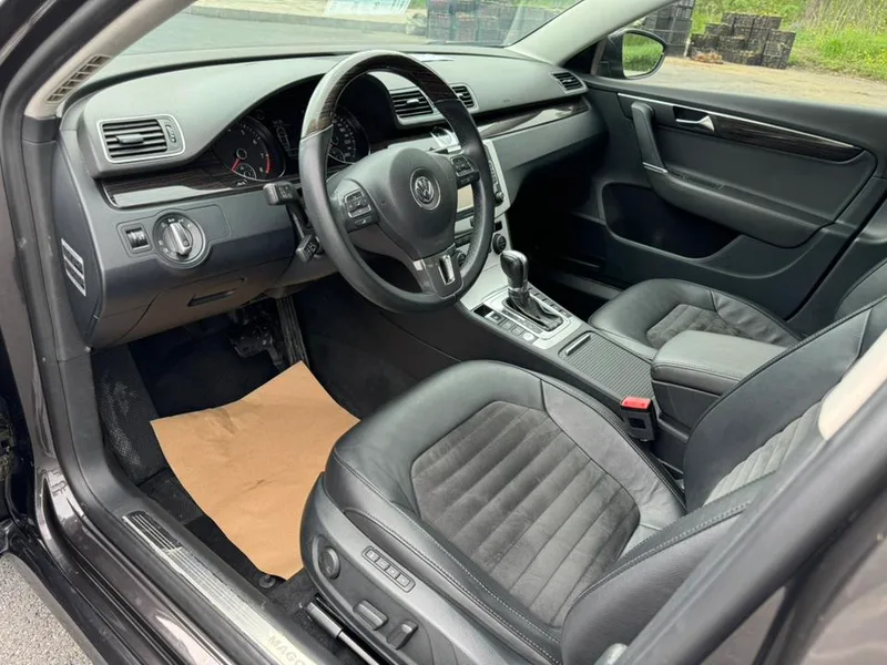 Volkswagen Magotan 2015 2.0TSI Premium Trim interior photo 7