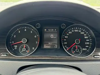 Volkswagen Magotan 2015 2.0TSI Premium Trim interior photo 10