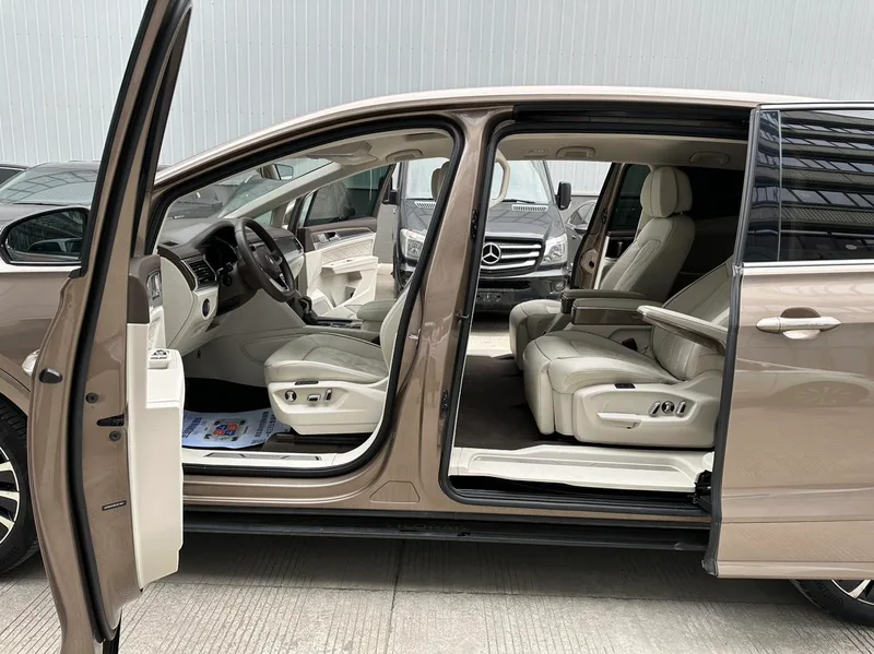 Volkswagen Viloran 2020 380TSI Premium Edition interior photo 12 Volkswagen Viloran 2020 380TSI Premium Edition interior photo 12