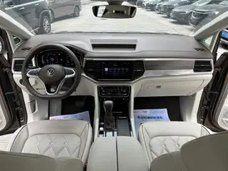 Volkswagen Viloran 2020 380TSI Premium Edition interior photo 13 Volkswagen Viloran 2020 380TSI Premium Edition interior photo 13