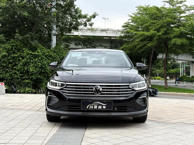 Volkswagen Lavida 2023 300TSI DSG Full escape version exterior photo 2 Volkswagen Lavida 2023 300TSI DSG Full escape version exterior photo 2