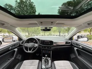 Volkswagen Tayron X 2020 330TSI Two-Drive Distinguished Zhilian Edition interior photo 12 Volkswagen Tayron X 2020 330TSI Two-Drive Distinguished Zhilian Edition interior photo 12