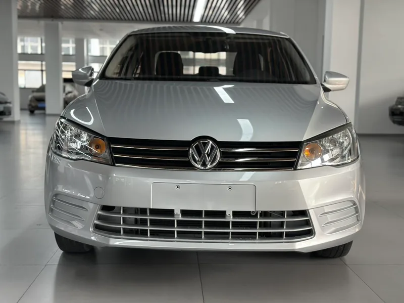 Volkswagen Jetta 2015 1.6L Automatic fashion type exterior photo 2 Volkswagen Jetta 2015 1.6L Automatic fashion type exterior photo 2