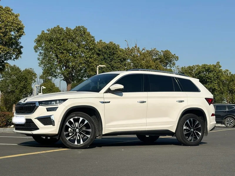 Skoda Kodiaq 2022 TSI330 7 Two-wheel-drive luxury edition exterior photo 1 Skoda Kodiaq 2022 TSI330 7 Two-wheel-drive luxury edition exterior photo 1