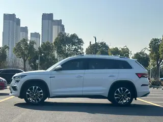 Skoda Kodiaq 2022 TSI330 7 Two-wheel-drive luxury edition exterior photo 3 Skoda Kodiaq 2022 TSI330 7 Two-wheel-drive luxury edition exterior photo 3