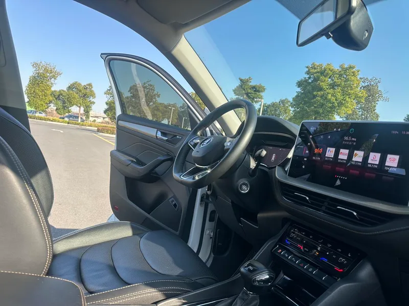 Skoda Kodiaq 2022 TSI330 7 Two-wheel-drive luxury edition interior photo 10 Skoda Kodiaq 2022 TSI330 7 Two-wheel-drive luxury edition interior photo 10
