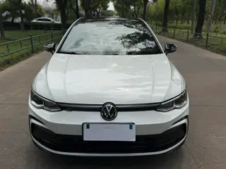 Volkswagen Golf 2021 280TSI DSG R-Line exterior photo 3 Volkswagen Golf 2021 280TSI DSG R-Line exterior photo 3