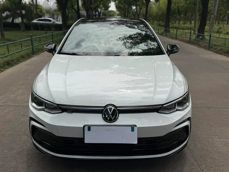 Volkswagen Golf 2021 280TSI DSG R-Line exterior photo 3 Volkswagen Golf 2021 280TSI DSG R-Line exterior photo 3