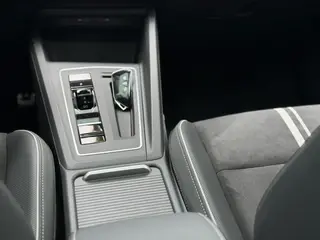 Volkswagen Golf 2021 280TSI DSG R-Line interior photo 16 Volkswagen Golf 2021 280TSI DSG R-Line interior photo 16