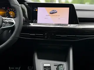 Volkswagen Golf 2021 280TSI DSG R-Line interior photo 17 Volkswagen Golf 2021 280TSI DSG R-Line interior photo 17