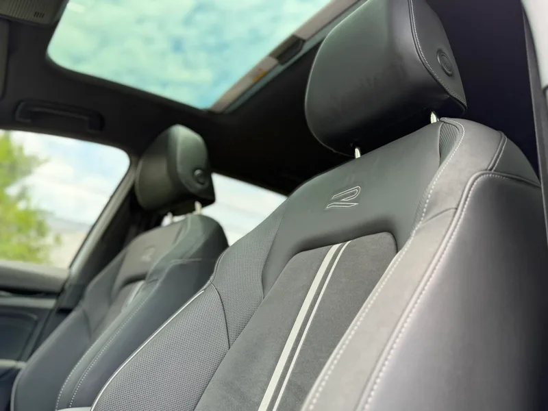 Volkswagen Golf 2021 280TSI DSG R-Line interior photo 20 Volkswagen Golf 2021 280TSI DSG R-Line interior photo 20