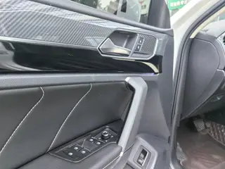 Volkswagen Tayron 2020 380TSI R-Line Zhilian Edition Four-wheel drive interior photo 12 Volkswagen Tayron 2020 380TSI R-Line Zhilian Edition Four-wheel drive interior photo 12