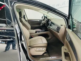 Volkswagen Viloran 2023 380TSI Premium Edition interior photo 14 Volkswagen Viloran 2023 380TSI Premium Edition interior photo 14