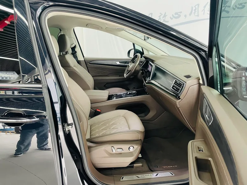 Volkswagen Viloran 2023 380TSI Premium Edition interior photo 14 Volkswagen Viloran 2023 380TSI Premium Edition interior photo 14