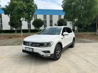 Volkswagen Tiguan L 2018 Restyling 330TSI Automatic Two-Drive Deluxe Edition
