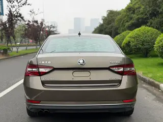 Skoda Superb 2016 TSI280 DSG Zhixing Edition interior photo 8 Skoda Superb 2016 TSI280 DSG Zhixing Edition interior photo 8