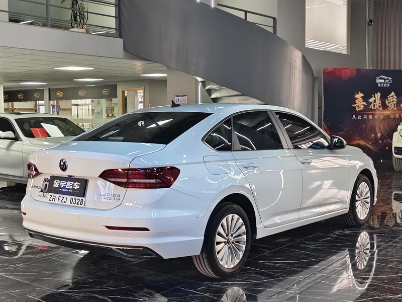 Volkswagen Lavida 2018 280TSI DSG Comfort Edition China V interior photo 10 Volkswagen Lavida 2018 280TSI DSG Comfort Edition China V interior photo 10