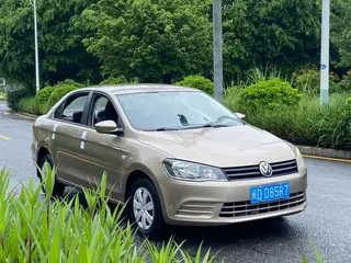 Volkswagen Jetta 2013 1.6L Manual fashion type exterior photo 3 Volkswagen Jetta 2013 1.6L Manual fashion type exterior photo 3