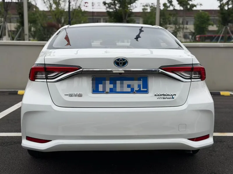 Toyota Corolla 2023 Intelligent electric hybrid double engine 1.8L E-CVT Elite Edition interior photo 8 Toyota Corolla 2023 Intelligent electric hybrid double engine 1.8L E-CVT Elite Edition interior photo 8