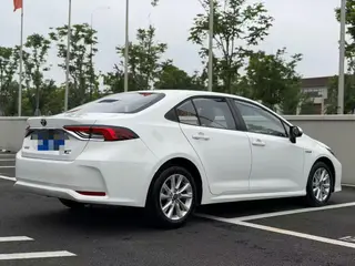 Toyota Corolla 2023 Intelligent electric hybrid double engine 1.8L E-CVT Elite Edition interior photo 9 Toyota Corolla 2023 Intelligent electric hybrid double engine 1.8L E-CVT Elite Edition interior photo 9