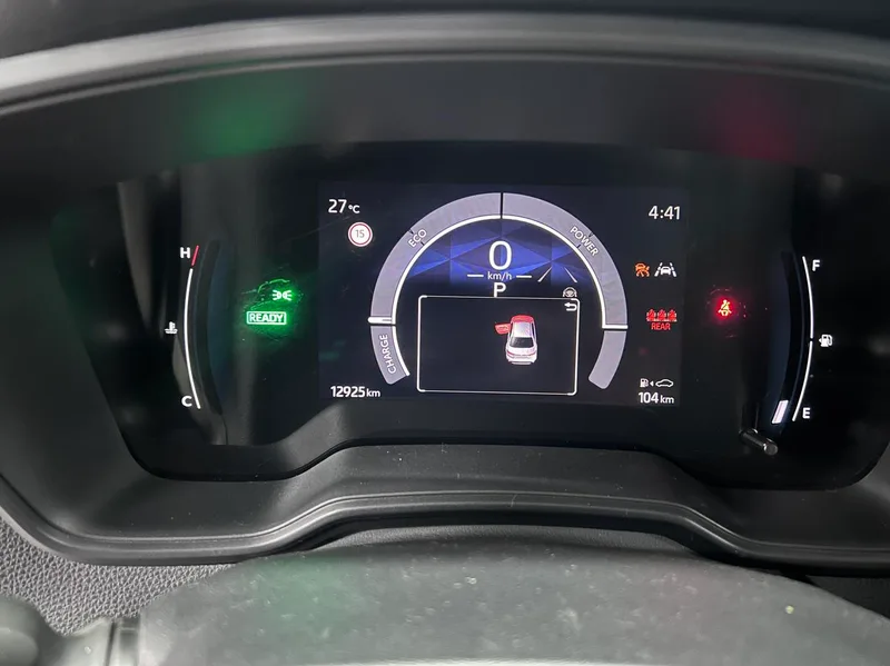 Toyota Corolla 2023 Intelligent electric hybrid double engine 1.8L E-CVT Elite Edition interior photo 10 Toyota Corolla 2023 Intelligent electric hybrid double engine 1.8L E-CVT Elite Edition interior photo 10
