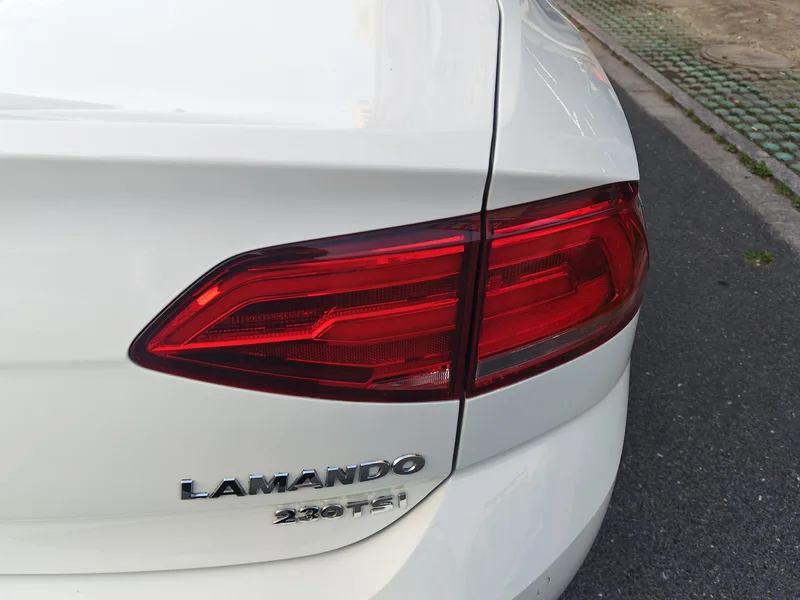 Volkswagen Lamando 2018 230TSI DSG Fashion Edition interior photo 11 Volkswagen Lamando 2018 230TSI DSG Fashion Edition interior photo 11