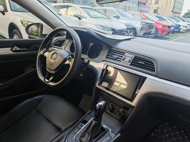 Volkswagen Lamando 2018 230TSI DSG Fashion Edition interior photo 19 Volkswagen Lamando 2018 230TSI DSG Fashion Edition interior photo 19