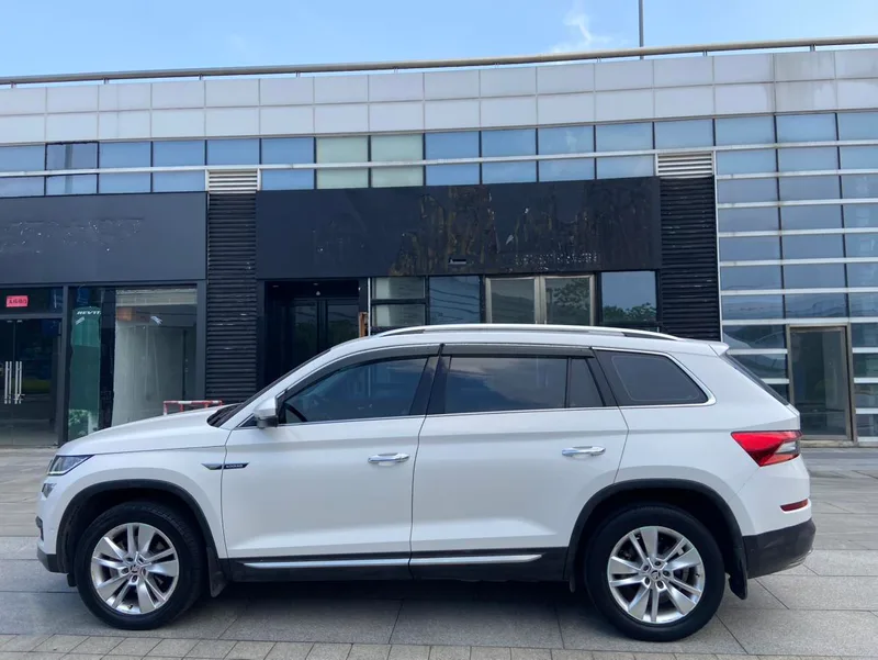 Skoda Kodiaq 2021 TSI330 7 Seat Two-Drive Luxury Premium Edition exterior photo 3 Skoda Kodiaq 2021 TSI330 7 Seat Two-Drive Luxury Premium Edition exterior photo 3