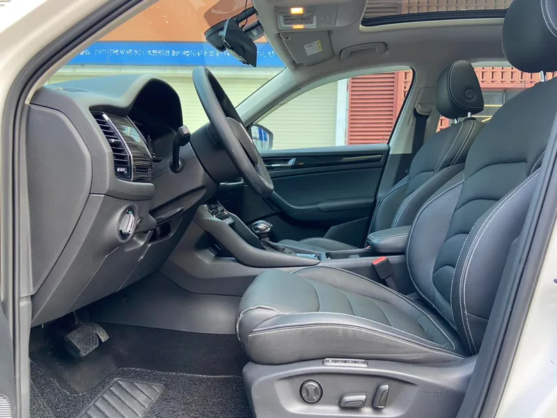 Skoda Kodiaq 2021 TSI330 7 Seat Two-Drive Luxury Premium Edition interior photo 7 Skoda Kodiaq 2021 TSI330 7 Seat Two-Drive Luxury Premium Edition interior photo 7