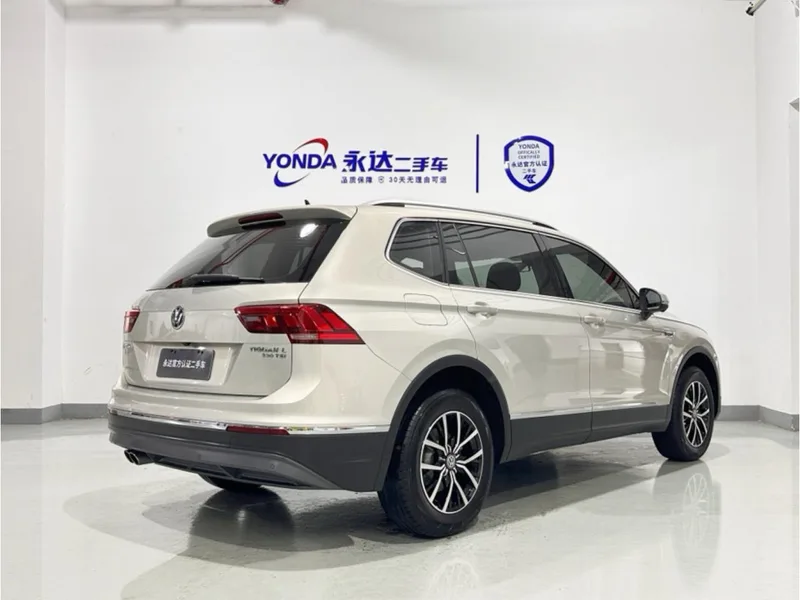 Volkswagen Tiguan L 2018 Mise à jour 330TSI Version confort automatique à deux roues motrices extérieur photo 4 Volkswagen Tiguan L 2018 Mise à jour 330TSI Version confort automatique à deux roues motrices extérieur photo 4