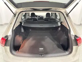 Volkswagen Tiguan L 2018 Mise à jour 330TSI Version confort automatique à deux roues motrices extérieur photo 6 Volkswagen Tiguan L 2018 Mise à jour 330TSI Version confort automatique à deux roues motrices extérieur photo 6