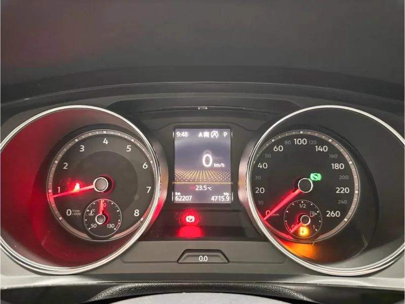 Volkswagen Tiguan L 2018 Mise à jour 330TSI Version confort automatique à deux roues motrices intérieur photo 10 Volkswagen Tiguan L 2018 Mise à jour 330TSI Version confort automatique à deux roues motrices intérieur photo 10