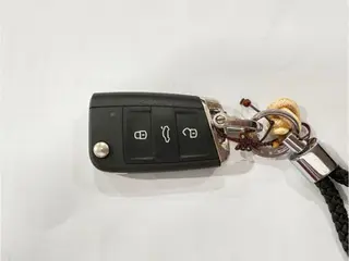 Volkswagen Tiguan L 2018 Mise à jour 330TSI Version confort automatique à deux roues motrices intérieur photo 16 Volkswagen Tiguan L 2018 Mise à jour 330TSI Version confort automatique à deux roues motrices intérieur photo 16