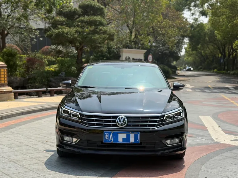 Volkswagen Passat 2017 330TSI DSG Honor Edition exterior photo 2 Volkswagen Passat 2017 330TSI DSG Honor Edition exterior photo 2