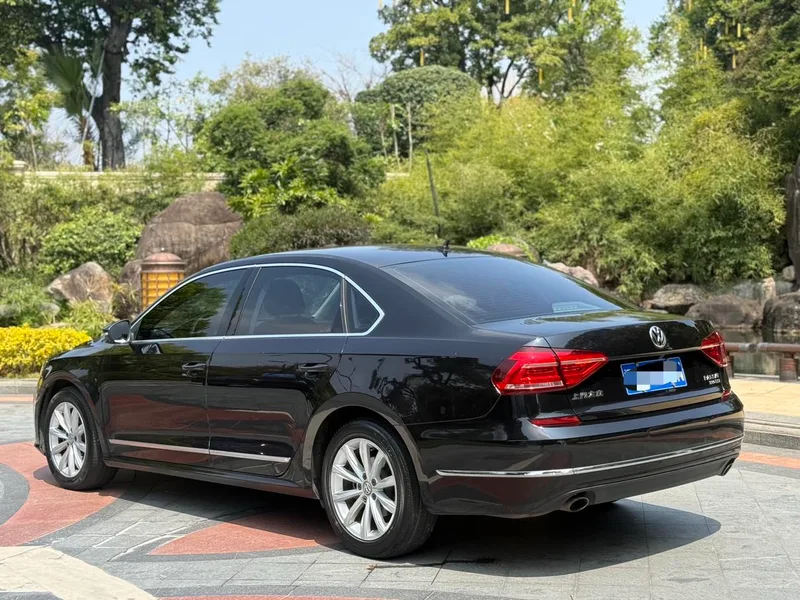 Volkswagen Passat 2017 330TSI DSG Honor Edition interior photo 12 Volkswagen Passat 2017 330TSI DSG Honor Edition interior photo 12