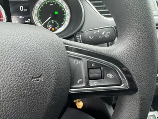 Skoda Octavia 2020 TSI230 DSG Zhixing Deluxe Edition interior photo 17 Skoda Octavia 2020 TSI230 DSG Zhixing Deluxe Edition interior photo 17