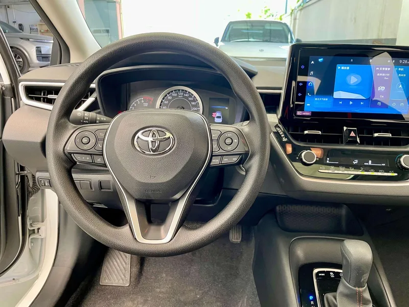 Toyota Corolla 2023 1.2T S-CVT Elite Edition interior photo 13 Toyota Corolla 2023 1.2T S-CVT Elite Edition interior photo 13
