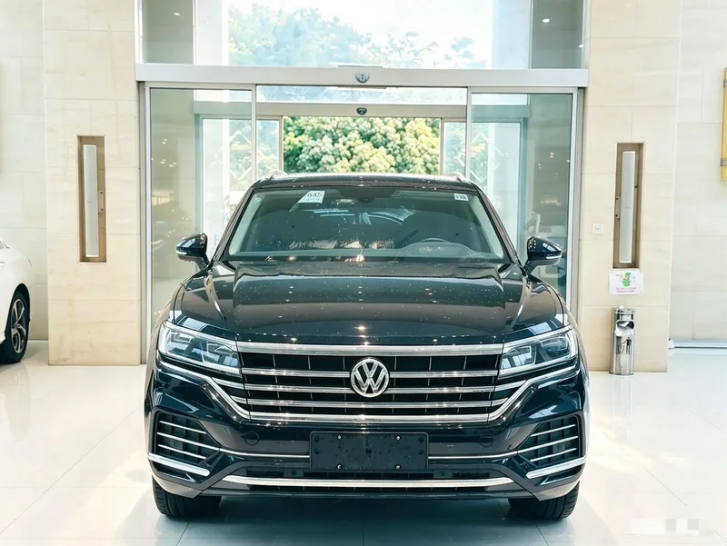 Volkswagen Touareg 2019 2.0TSI Sharp Wing Country VI exterior photo 2 Volkswagen Touareg 2019 2.0TSI Sharp Wing Country VI exterior photo 2