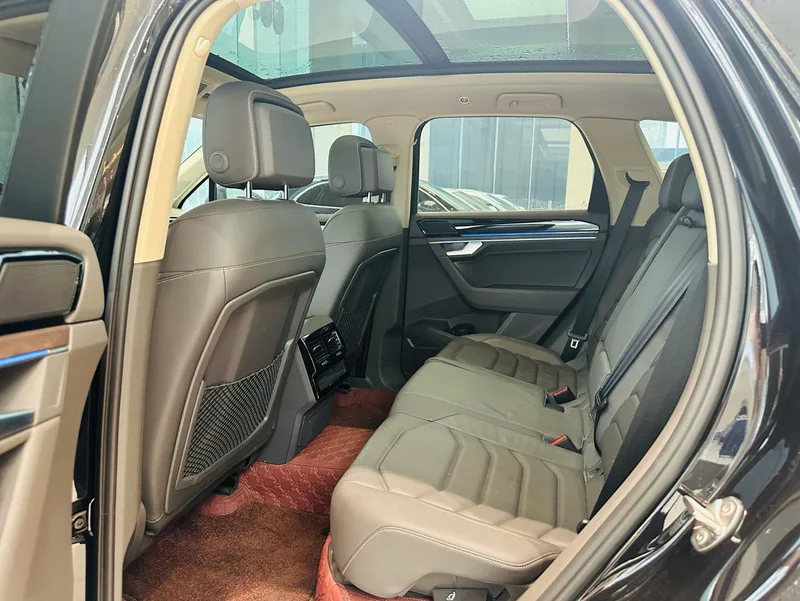 Volkswagen Touareg 2019 2.0TSI Sharp Wing Country VI interior photo 6 Volkswagen Touareg 2019 2.0TSI Sharp Wing Country VI interior photo 6