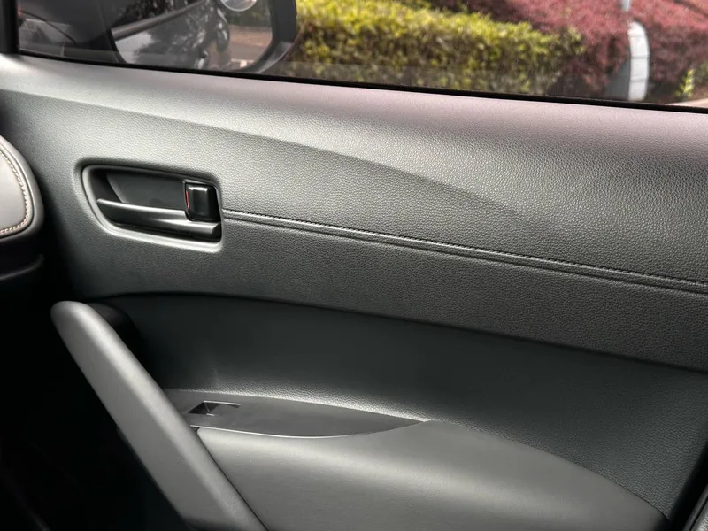 Toyota Frontlander 2026 2.0L CVT Comfortable PLUS version interior photo 19 Toyota Frontlander 2026 2.0L CVT Comfortable PLUS version interior photo 19