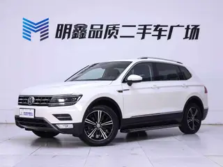 Volkswagen Tiguan L 2018 380TSI Édition de luxe à quatre roues motrices automatique extérieur photo 3 Volkswagen Tiguan L 2018 380TSI Édition de luxe à quatre roues motrices automatique extérieur photo 3