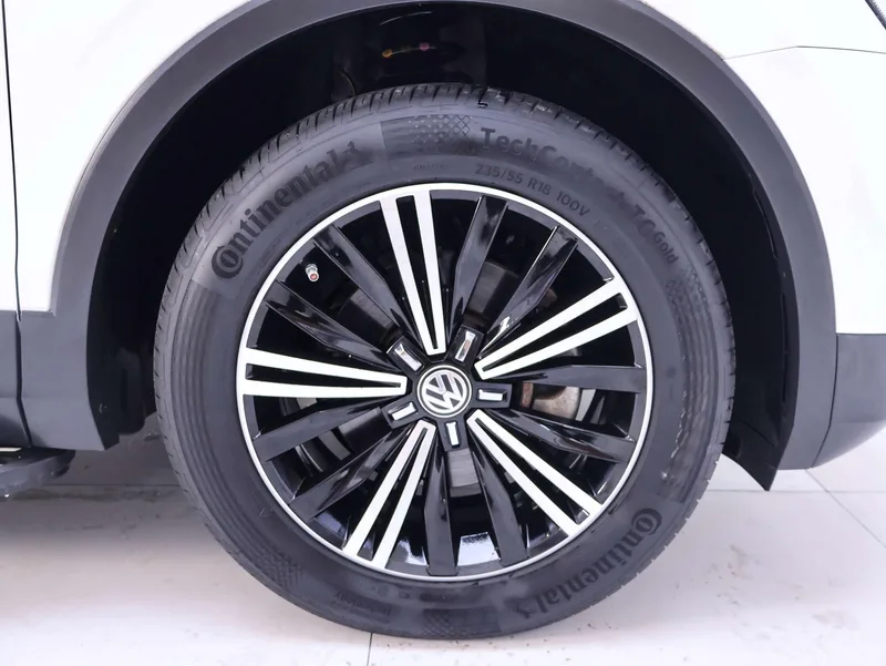Volkswagen Tiguan L 2018 380TSI Édition de luxe à quatre roues motrices automatique extérieur photo 7 Volkswagen Tiguan L 2018 380TSI Édition de luxe à quatre roues motrices automatique extérieur photo 7