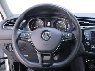 Volkswagen Tiguan L 2018 380TSI Édition de luxe à quatre roues motrices automatique intérieur photo 17 Volkswagen Tiguan L 2018 380TSI Édition de luxe à quatre roues motrices automatique intérieur photo 17