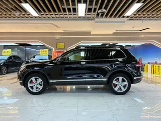 Volkswagen Touareg 2017 3.0TSI Boundary Extension Edition exterior photo 3 Volkswagen Touareg 2017 3.0TSI Boundary Extension Edition exterior photo 3