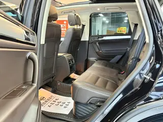 Volkswagen Touareg 2017 3.0TSI Boundary Extension Edition interior photo 13 Volkswagen Touareg 2017 3.0TSI Boundary Extension Edition interior photo 13