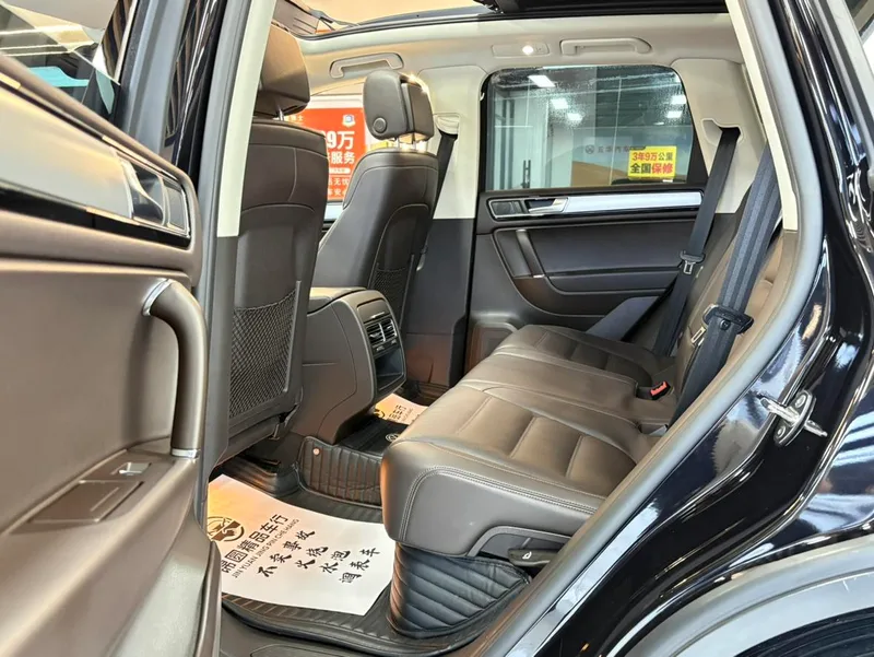 Volkswagen Touareg 2017 3.0TSI Boundary Extension Edition interior photo 13 Volkswagen Touareg 2017 3.0TSI Boundary Extension Edition interior photo 13